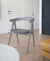 Ponny 扶手椅 | 餐椅 | 霧灰