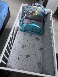 IKEA嬰兒床附贈軟墊、床圍、床包X3