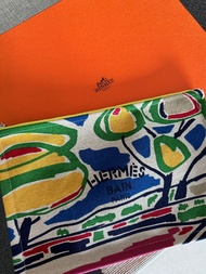 Hermes pouch
