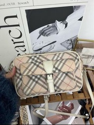 Burberry 中古相機包