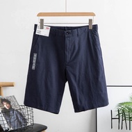 Chu ็ห้องลองเสื้อ UNIQLO เลือกโพดำ! ผ้าฝ้ายและผ้าลินินของผู้ชายฤดูร้อนผสมสีล้วนระบายอากาศกางเกงขาสั้