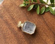 18K金真鑽高冰烏雞翡翠香水瓶墜子 / 緬料