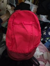 Quechua 紅色背包