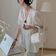 Korean Fashion Women puff Sleeve retro v collar loose lace blouse