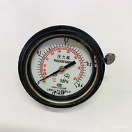 138 Pressure Gauge for Mountain Climbing Y-60Z Dual Degree Celsius Scale 0.4MPa Axial CCQH