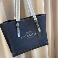 Coach 牛仔托特包