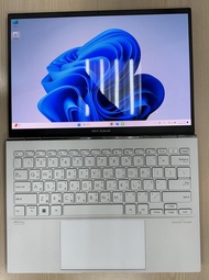 出售近全新 華碩 ASUS ZenBook S13 OLED UM5302 UM5302LA 一公斤 白色