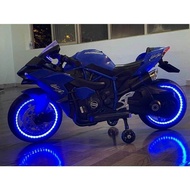 Xe moto điện H2R kiểu dáng thể thao