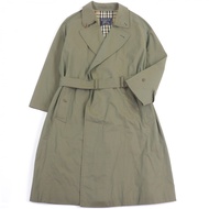 1984 年產 Burberry 復古風衣，狀況極佳，帶有 Nova 格紋襯裡，單袖繫帶圖案，虹彩光澤，L 碼，英國製造，稀有。