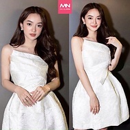 Váy trắng dự tiệc MINA thiết kế hai dây dáng xoè đắp nơ ngực chất liệu gấm sang trọng - MN126