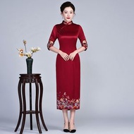 刺繡旗袍新款媽媽敬酒服紅色高級感喜婆婆婚宴裝結婚禮服秋季