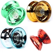 mainan yoyo bahan besi.warna mengkilap berwarna/mainan yoyo karakter/mainan yoyo besi bukan yg plast