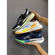 HUNDRED V1 RUNNING SHOES