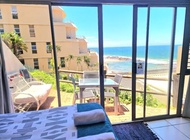 Celestial Shore- Pool- Aircon- Main beach- Dstv