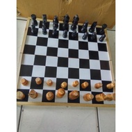 Wooden Chess Size XL (41 Cm X 41 Cm)