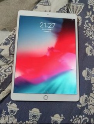 iPad Air3 64G   ，贈送玻璃鋼化貼及保護套
