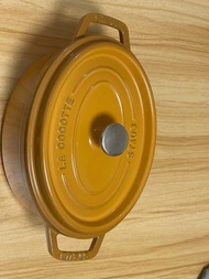 Staub 橢圓形23cm琺瑯鑄鐵鍋