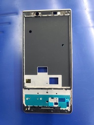 Khung viền benzen (ket) blackberry Key2LE vàng và xanh