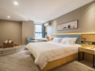 Huaxun Boutique Hotel (Dahua 3rd Road MTR Station Store)