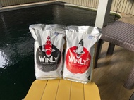 อาหารปลาคาร์ฟ  WinLy koi Food ขนาด 4 kg. มี 2 สูตร  สูตรเร่งโต , สูตรเร่งสี