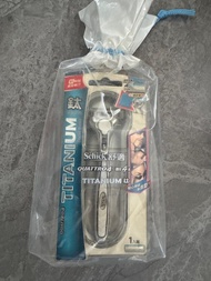 Schick Quattro 4 Titanium Razor  舒適 創4紀 鈦 剃刀
