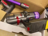 Dyson V11 （卡扣版電池）一套，全新Filter，私保3個月