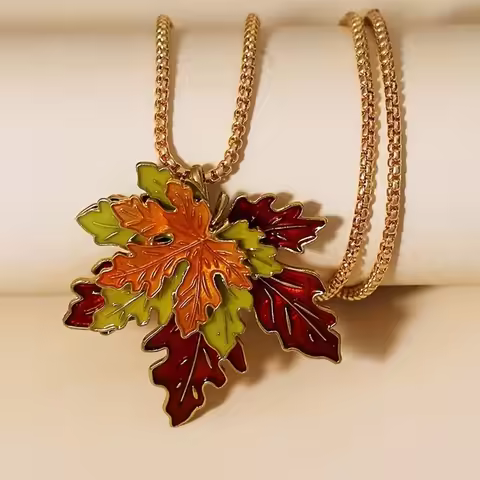 Personalized New Maple Leaf Retro Necklace Autumn and Winter Versatile Maple Leaf Sweater Chain Leaf