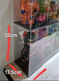 透明展示櫃一體式連黑色底座400%透明展示盒（不連公仔）