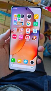 小米 (Xiaomi) 12pro手機 12+256 95新