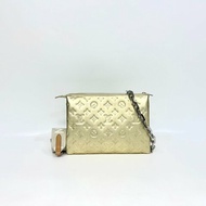 LV 香檳金羊皮粗金鏈Coussin PM兩用包M59278