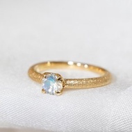 18K 皇家藍月光石戒指