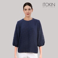 ITOKIN เสื้อเบลาส์ผู้หญิง สีน้ำเงิน URAGIRI JACQUARD FLORAL BLOUSE W5B208