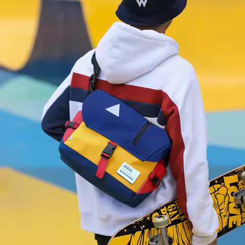 Classic Canvas Messenger Bag, Water Resistant Shoulder Bag Crossbody Bag 13 Inch Laptop Bag for Trav