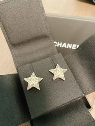 全新未拆盒- Chanel23s星星雙C耳環