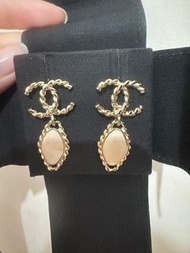 Chanel 耳環 吊墜裸色紐紋耳環