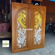 ประตูไม้สัก ประตูบานคู่แกะสลัก ประตูแกะสลักลายปลาเงินปลาทอง ขนาด 80x200 ซม.