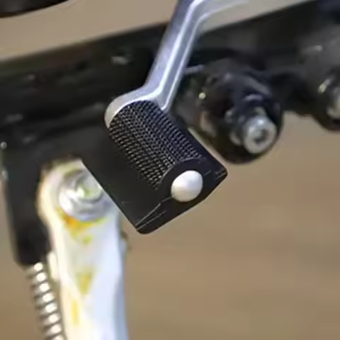 YZF R6 R3 R1 R1M/R1S R7 R9 R15 V3 V4 R25 R125 YZF600R For YAMAHA Motorcycle Gear Shift Pad Anti-Skid