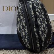 Dior Men Fall23 Scarab body bag 聖甲蟲肩包 經典老花