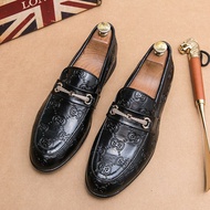 รองเท้าบรกสำหรับผู้ชายรองเท้าแต่งตัวอ็อกฟอร์ดรองเท้าโลฟเฟอร์ผู้ชายมีพู่รองเท้าหนัง Pu สไตล์อังกฤษ