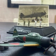 A 1/144 scale model of the Mitsubishi A6M5 Zero type52 produced by the Japanese manufacturer F-Toys 