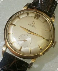 真品古董懷舊味濃少見金套小三針設計“撞鉈”自動芯金尖劍針尖字 OMEGA AUTOMATIC 全自動腕錶(( 謝絕殺價))有興趣朋友懇請要仔細由頭到尾看看描述全文(按“描述”入去看)及参看多張高清實物