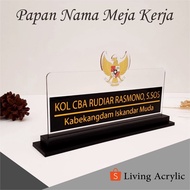 Papan Nama Meja Kerja Akrilik Papan Nama Meja Kantor Kayu