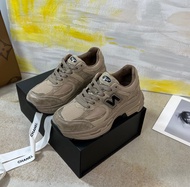 รองเท้าวิ่งกีฬาแนววินเทจสีเทา yuanzu nb2002r เพิ่มขนหนังแท้แบบใหม่ฤดูใบไม้ร่วงและฤดูหนาว2023รองเท้าแ
