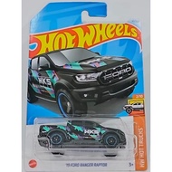 Hot Wheels 19 Ford Ranger Raptor 17 Ford F-150 Raptor