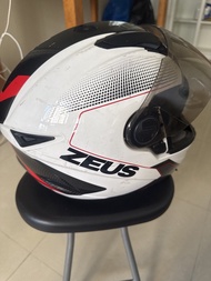 ZEUS 摩托車頭盔