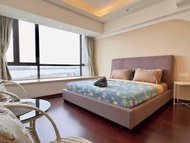 JB City CIQ-R&F Shopping Mall Apartment