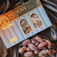 คิงโซโลมอน อินทผลัมเม็ดจูล ขนาด 650 กรัม (ถาดกระดาษ) / King Solomon Medjoul Dates 650g (Paper Tray)