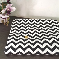 Quality Thick Cotton Fabric Crafting Cloth Kain Fabric Zigzag Black White 1