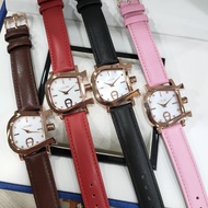 Jam tangan Wanita AIGNER Varese A48611 Strap Leather