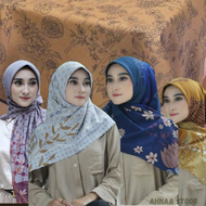 Kerudung segi empat motiv/Hijab segi empat bunga premium voal miracle AZARA SCARF